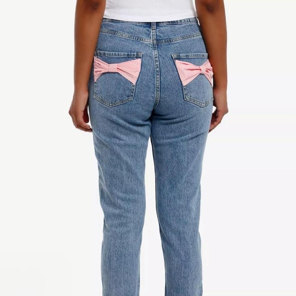 Coquette Dollette mom jeans Hot Topic adorable pastel kitten portraits